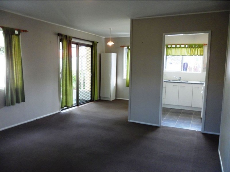 2/9 Hankinson Street, Golden Beach QLD 4551