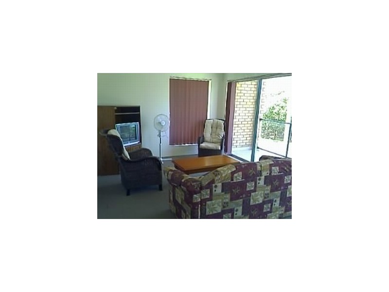 2/21 The Esplanade, Caloundra QLD 4551