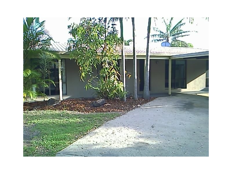 12 Alloota, Wurtulla QLD 4575