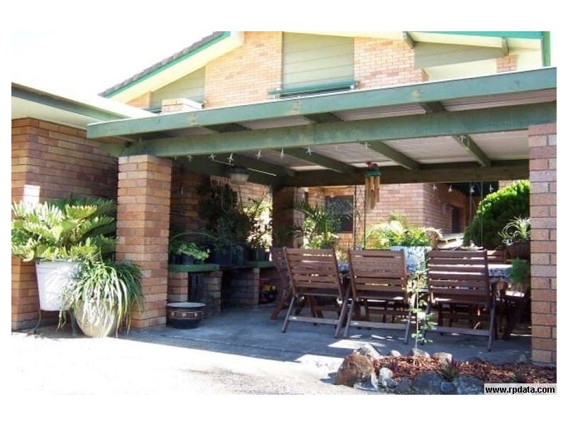 2/15 Ambako Place, Golden Beach QLD 4551