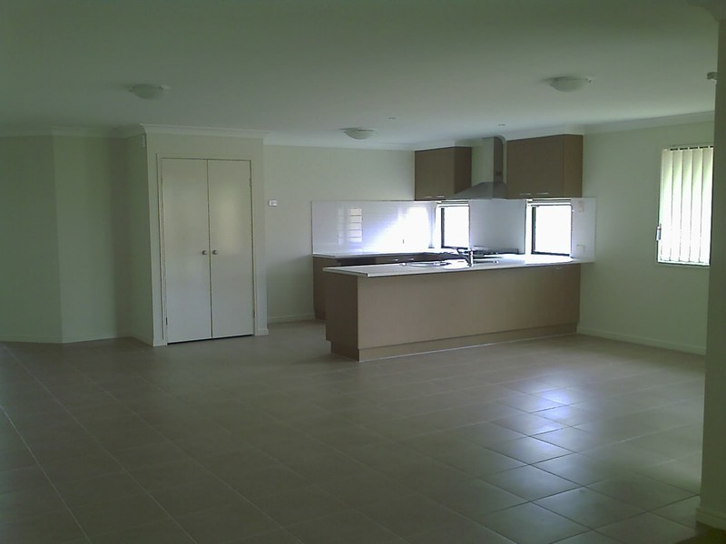 10 Kakadu Court, Little Mountain QLD 4551
