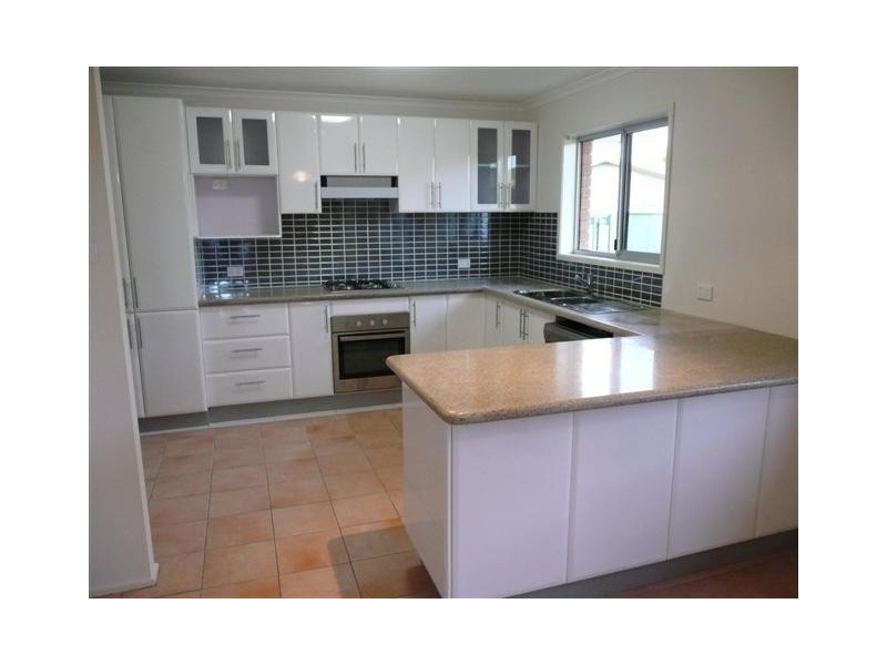 1 Apanie Court, Battery Hill QLD 4551