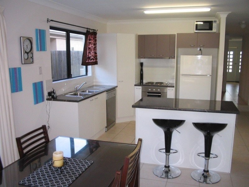 17 Huntley Cres, Caloundra West QLD 4551