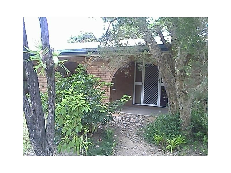84 Coonowrin St, Dicky Beach QLD 4551