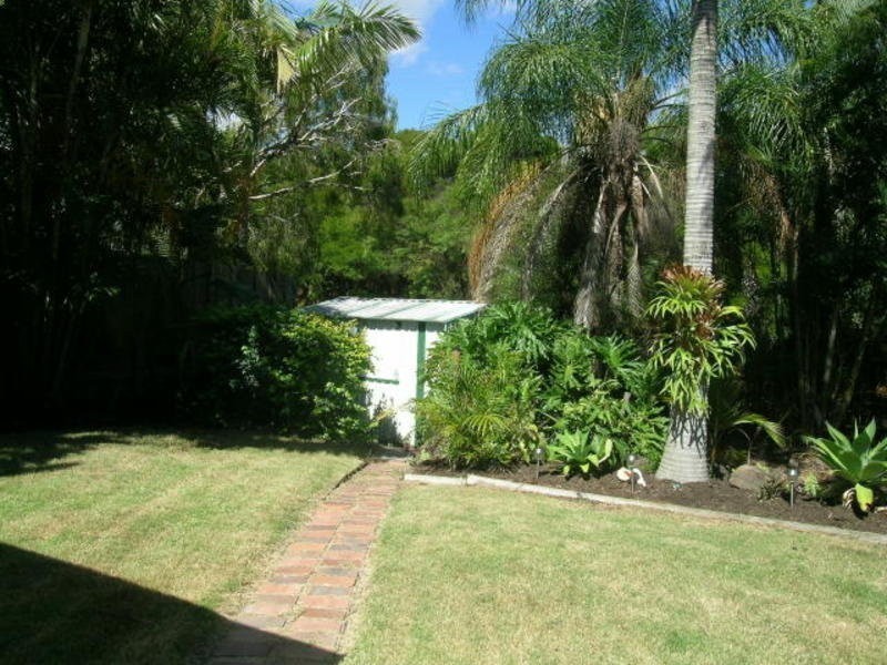 34 Milbong Street, Battery Hill QLD 4551