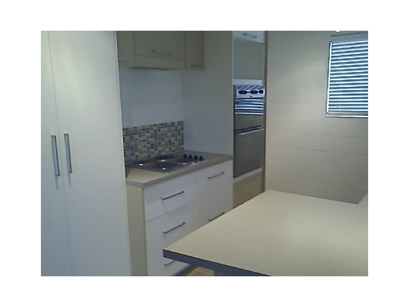 2/7 Mahia Terrace, Kings Beach QLD 4551