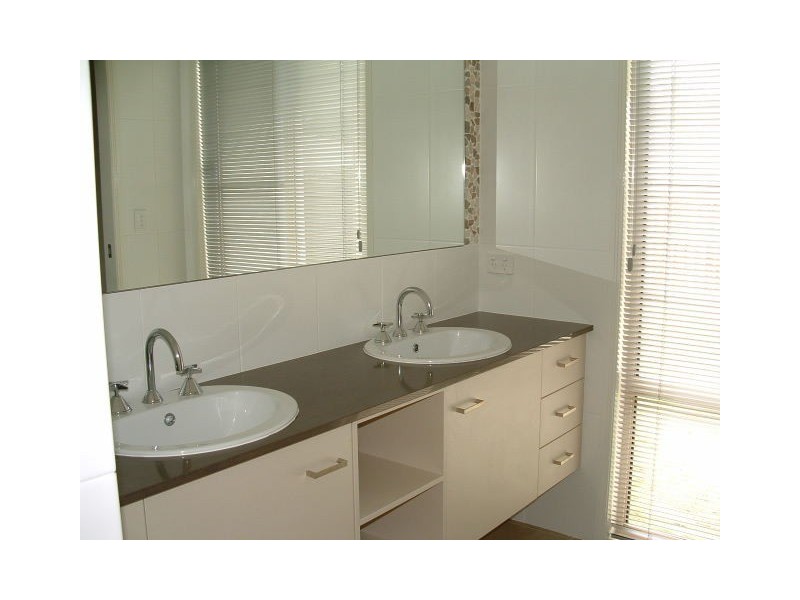 12 Watercress Street, Coomera QLD 4209