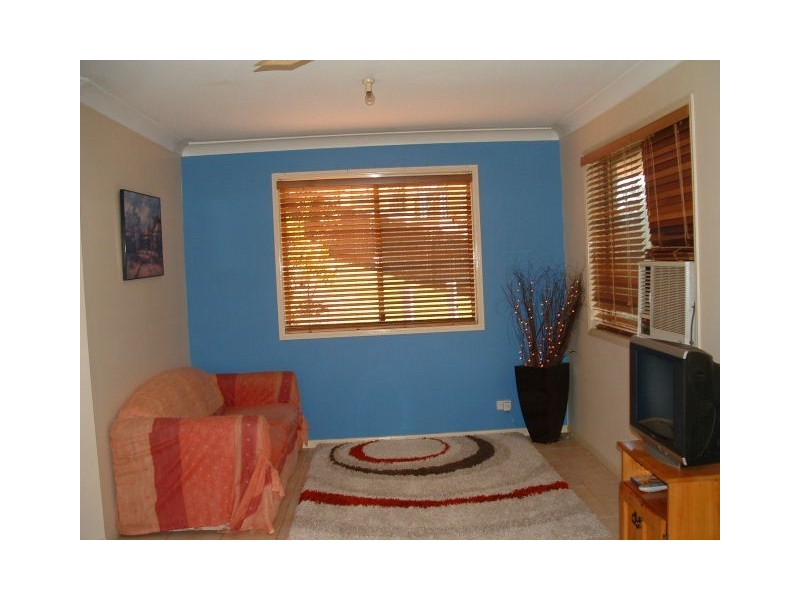 154 Universal Street, Pacific Pines QLD 4211