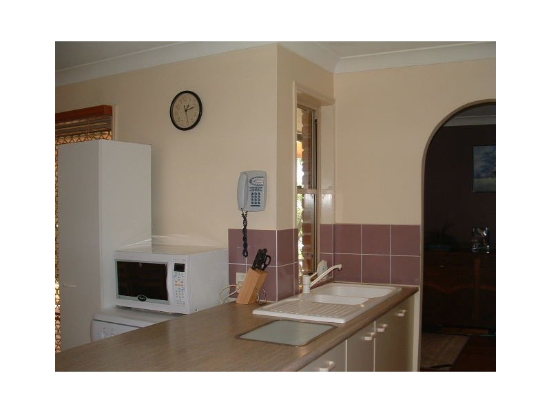 154 Universal Street, Pacific Pines QLD 4211