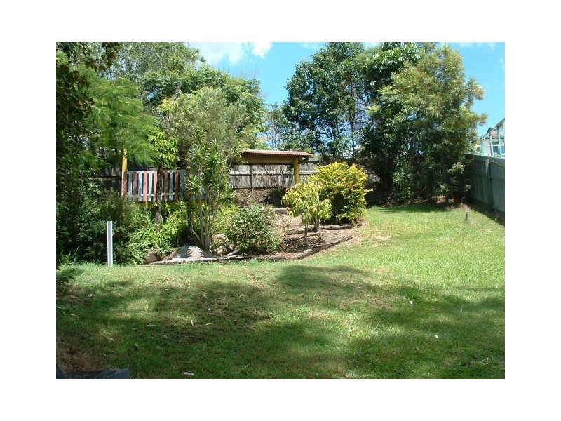 154 Universal Street, Pacific Pines QLD 4211