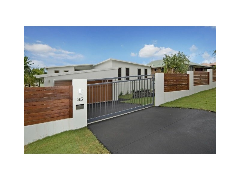 35 Lachlan Drive, Coomera QLD 4209