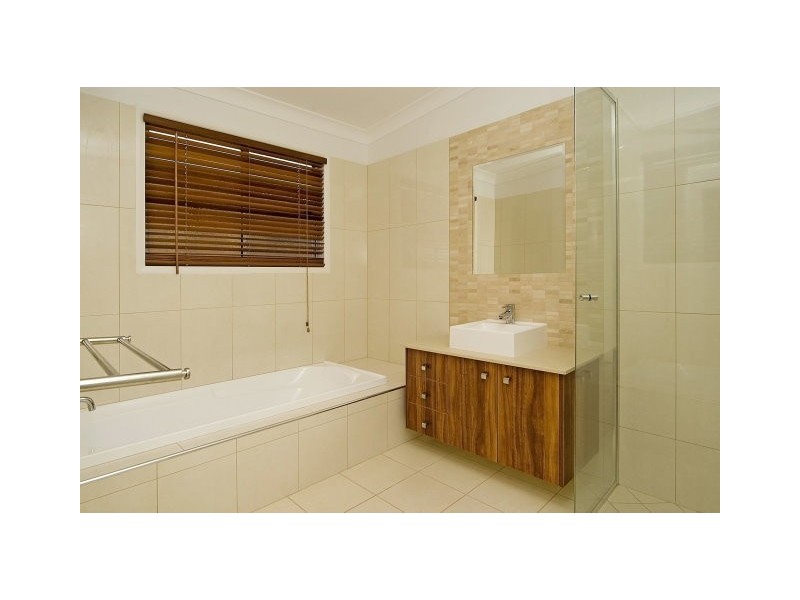 35 Lachlan Drive, Coomera QLD 4209