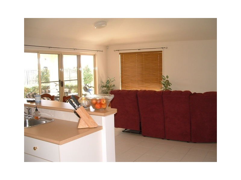 41 Thames Place, Oxenford QLD 4210