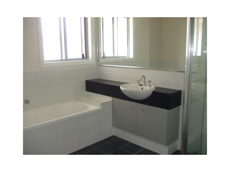 26 Emperor Grove, Coomera QLD 4209