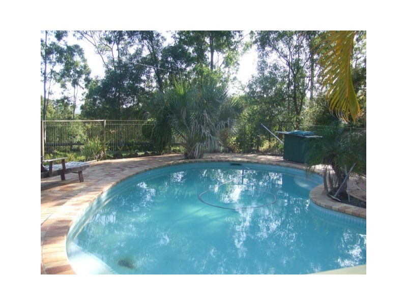 54 Holyrood Road, Maudsland QLD 4210