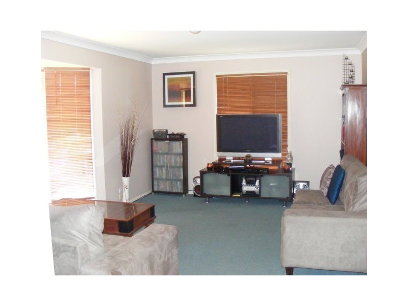 8 Stanfield Drive, Upper Coomera QLD 4209