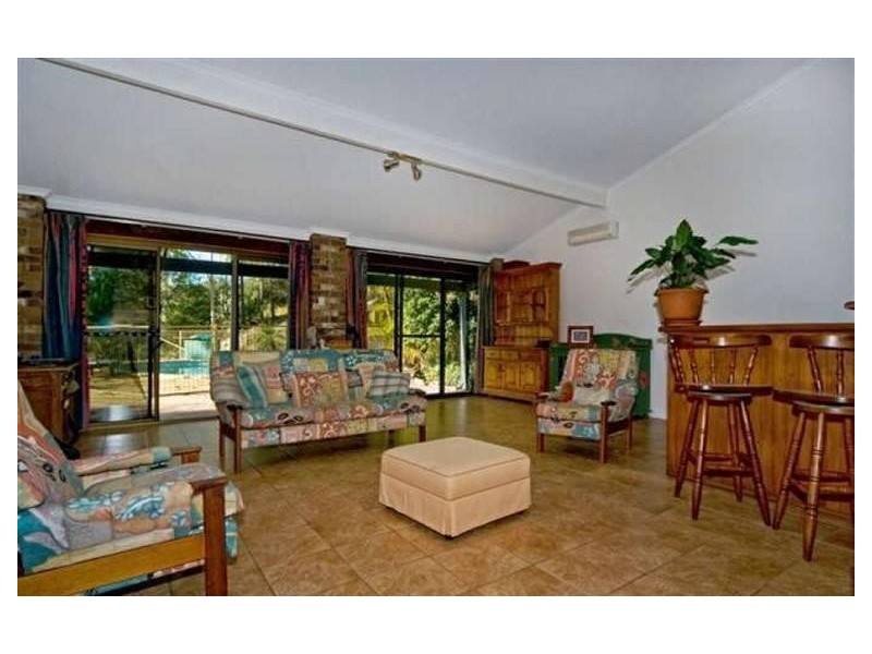 54 Holyrood Road, Maudsland QLD 4210