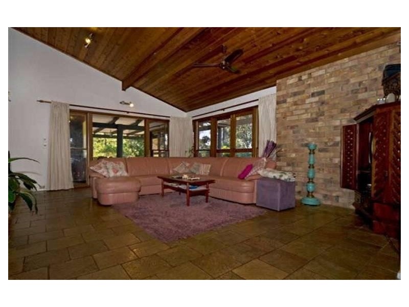 54 Holyrood Road, Maudsland QLD 4210