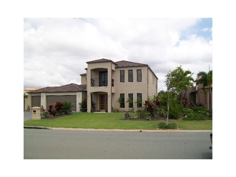 2805 Gracemere Circuit North, Hope Island QLD 4212