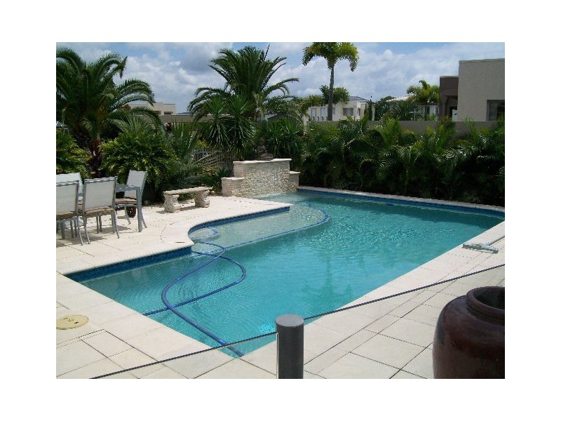 2805 Gracemere Circuit North, Hope Island QLD 4212