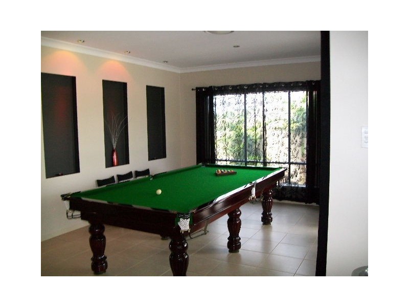 2805 Gracemere Circuit North, Hope Island QLD 4212