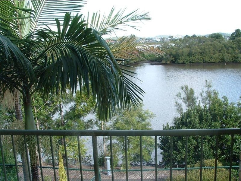 4/4 Koala Town Road, Upper Coomera QLD 4209