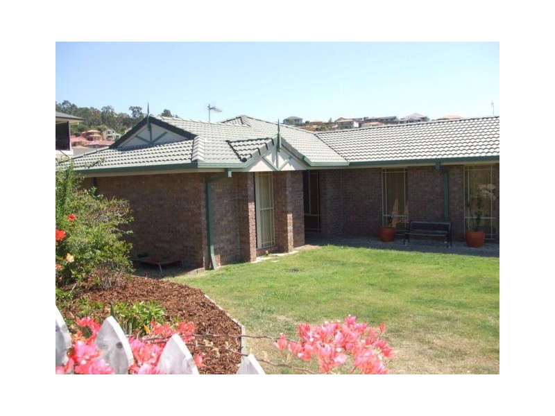 5 Hatutu Street, Pacific Pines QLD 4211