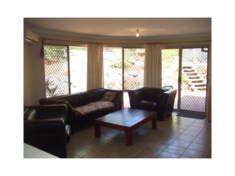 5 Hatutu Street, Pacific Pines QLD 4211