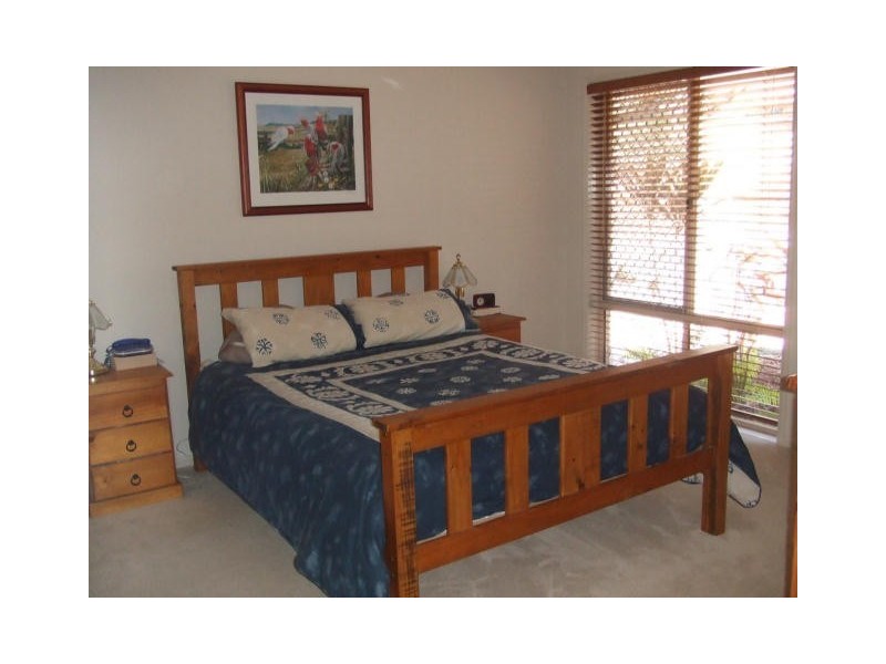 5 Hatutu Street, Pacific Pines QLD 4211