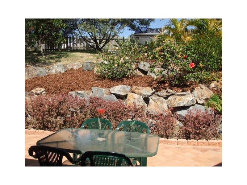 5 Hatutu Street, Pacific Pines QLD 4211