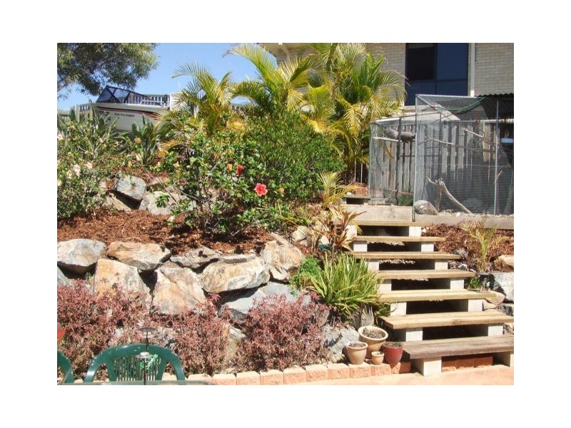 5 Hatutu Street, Pacific Pines QLD 4211