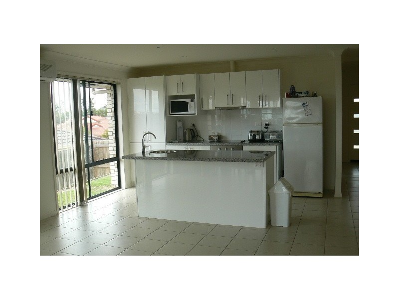 6 Dahlia Crescent, Ormeau QLD 4208