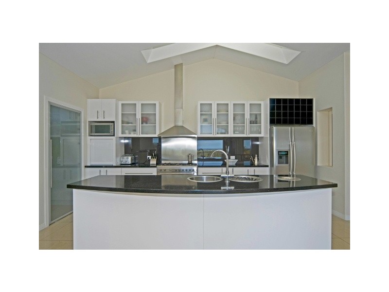 15 Guara Grove East, Pimpama QLD 4209