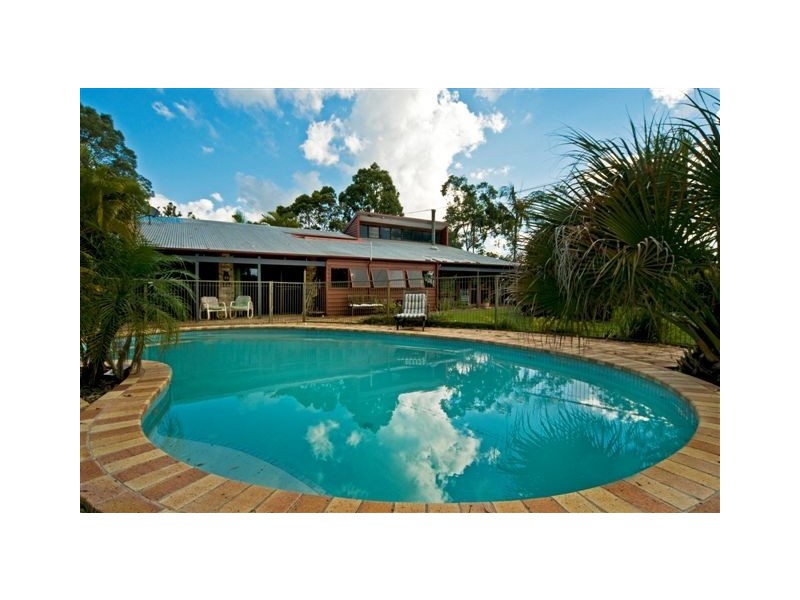 54 Holyrood Road, Maudsland QLD 4210