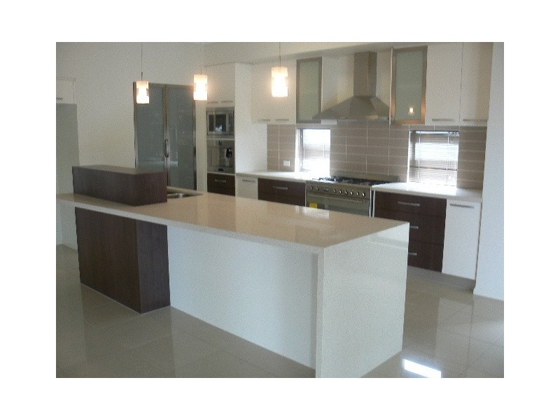 40 Marina Parade, Jacobs Well QLD 4208