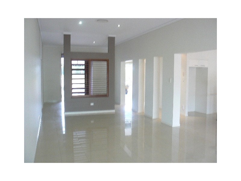 40 Marina Parade, Jacobs Well QLD 4208