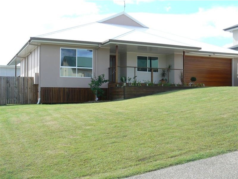 8 Cedarton Crescent, Ormeau QLD 4208