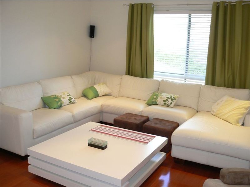 8 Cedarton Crescent, Ormeau QLD 4208