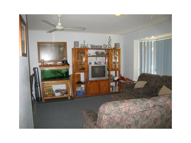 19 Carlton Close, Bethania QLD 4205