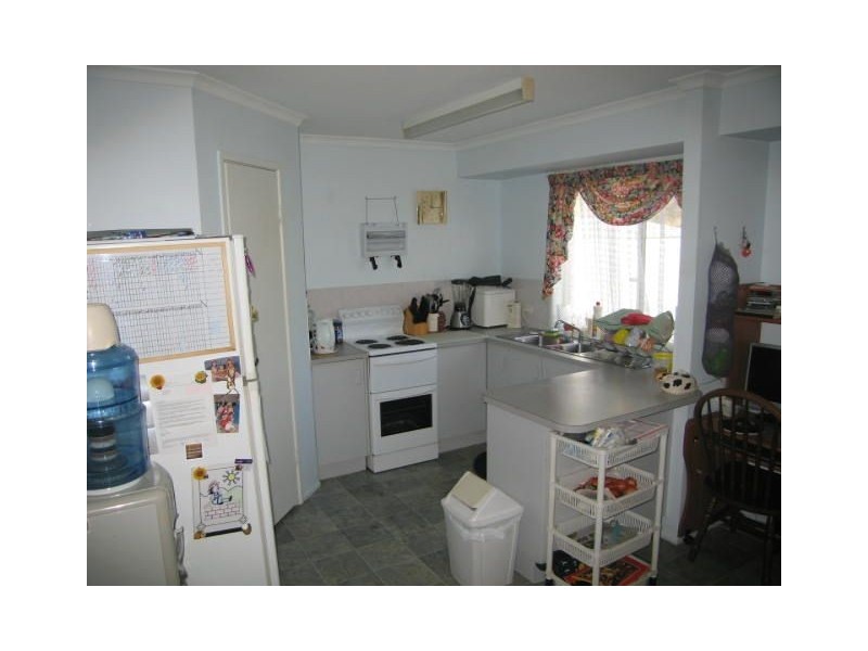 19 Carlton Close, Bethania QLD 4205