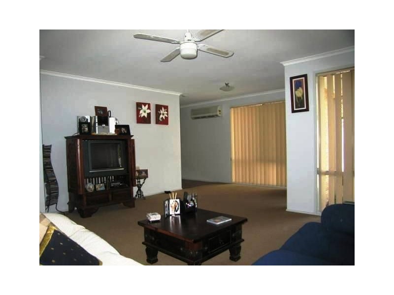 Edens Landing QLD 4207