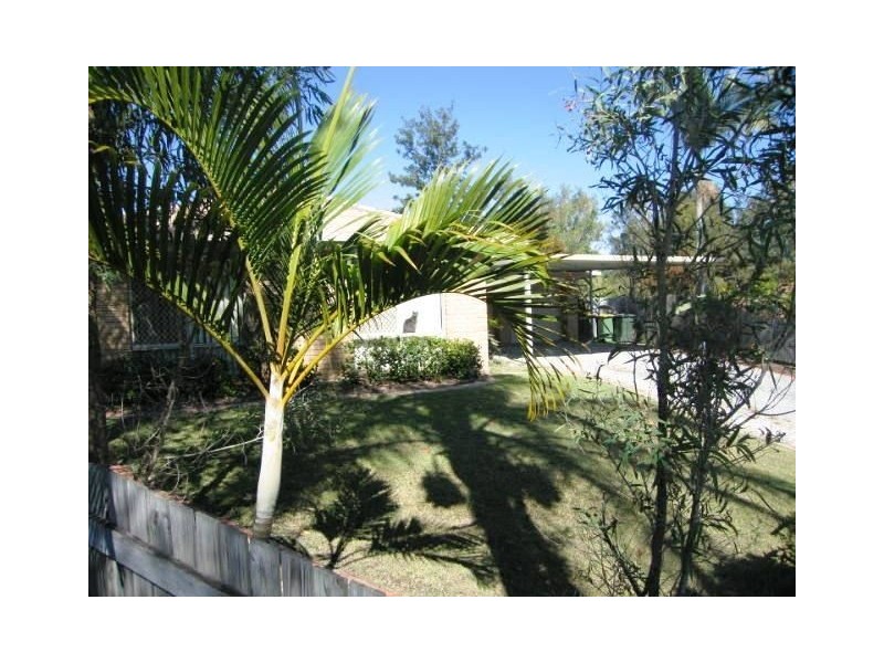 Edens Landing QLD 4207