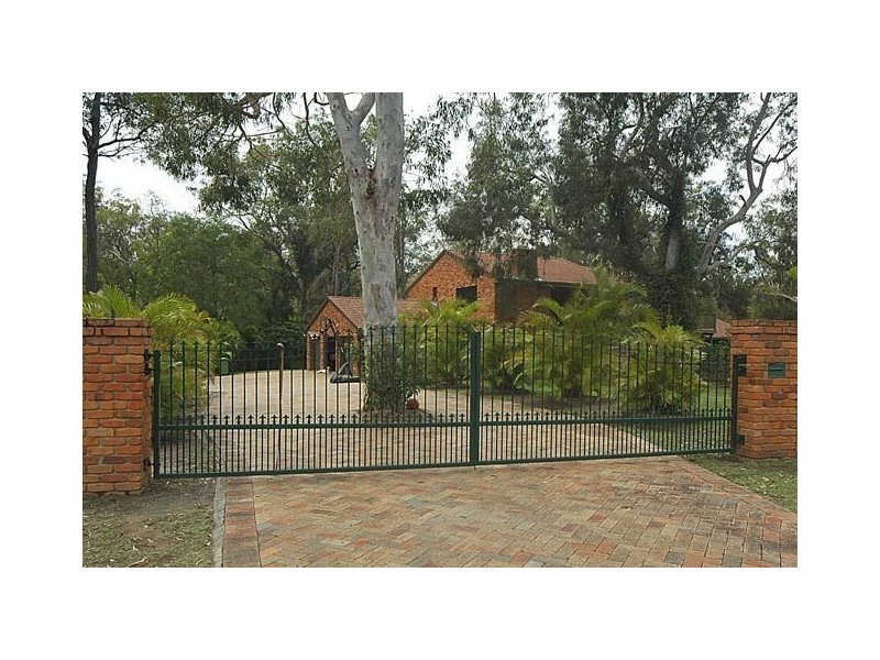 13 Beausang Place, Ormeau QLD 4208