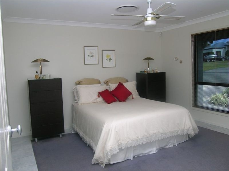 Coomera Waters QLD 4209