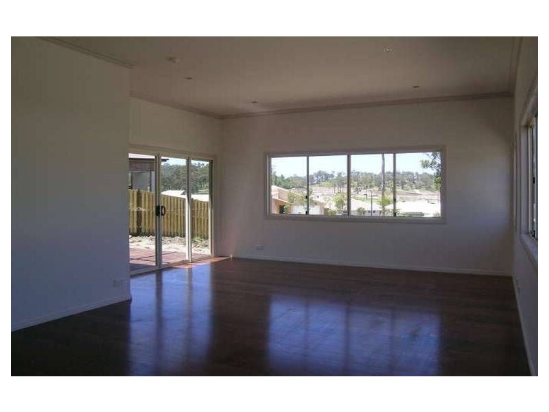 Coomera Waters QLD 4209