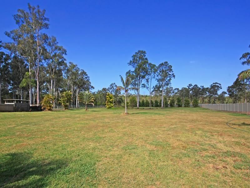 25-27 Kristy Court, Yatala QLD 4207