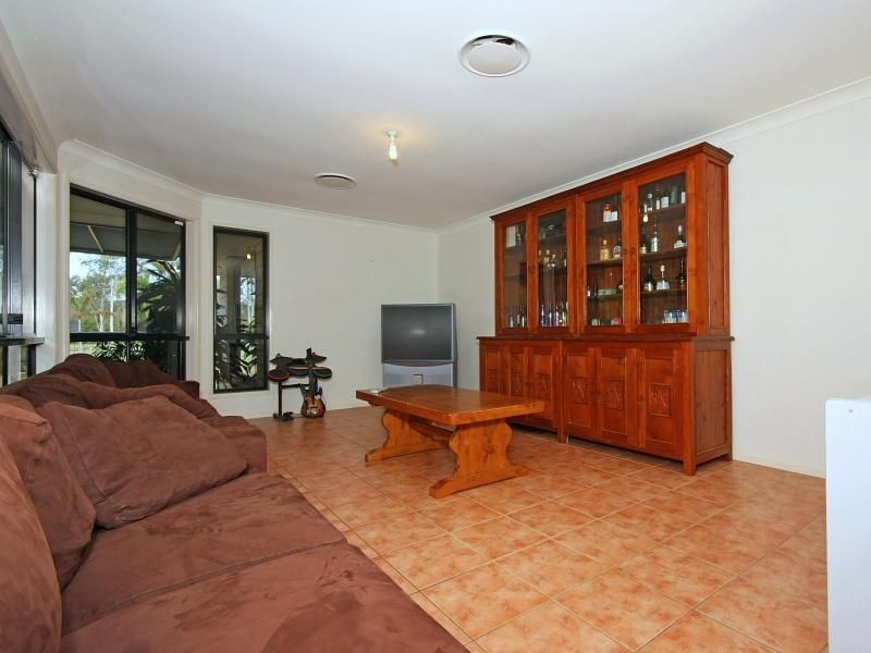 25-27 Kristy Court, Yatala QLD 4207