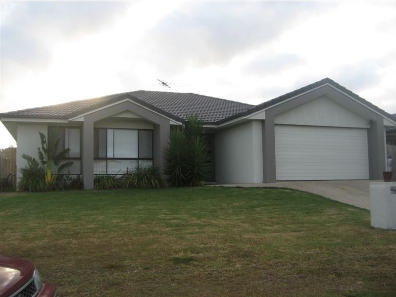 9 Cranberrie Cr, Pimpama QLD 4209