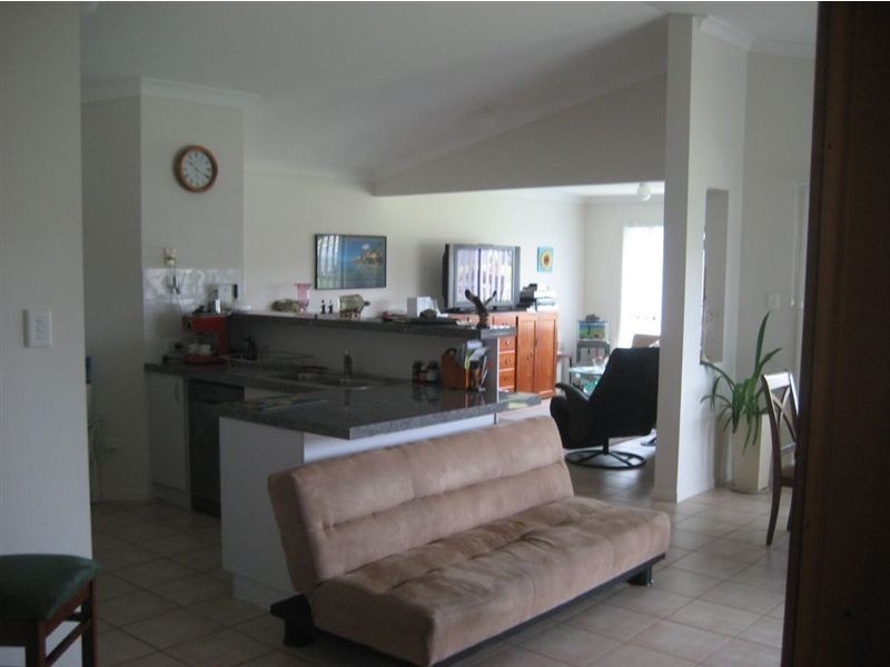 9 Cranberrie Cr, Pimpama QLD 4209