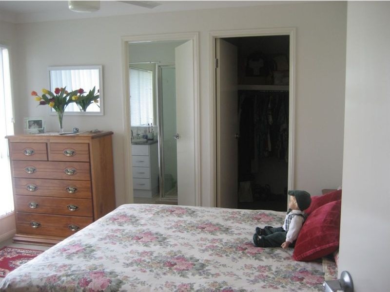 9 Cranberrie Cr, Pimpama QLD 4209